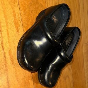 Dansko Shiny Black Leather Clogs